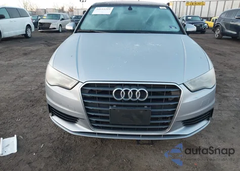 2015 Audi A3 1.8T Premium z USA, uszkodzony, nr VIN WAUACGFF5F1030904